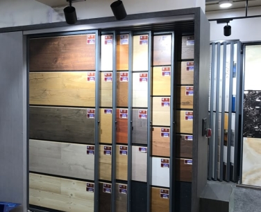 Bé tập đi không còn té ngã như trước