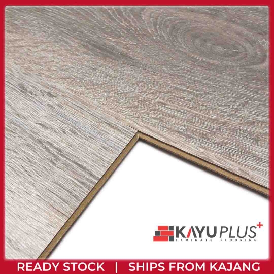 Sàn Gỗ Công Nghiệp Xám Tối Giản Hiện Đại | 584 Smoky Grey | KayuPlus